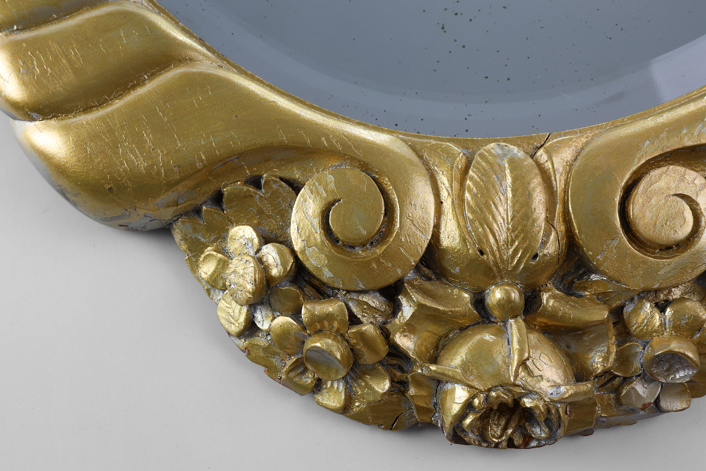 Oval Art Deco carved Gilt Wooden Mirror, France ca. 1920thumbnail